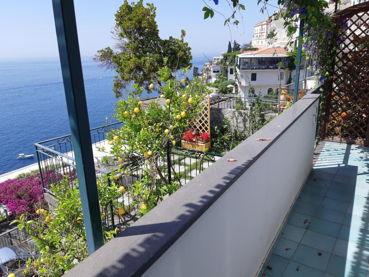 Amalfi Blue Flowers A 외부 사진