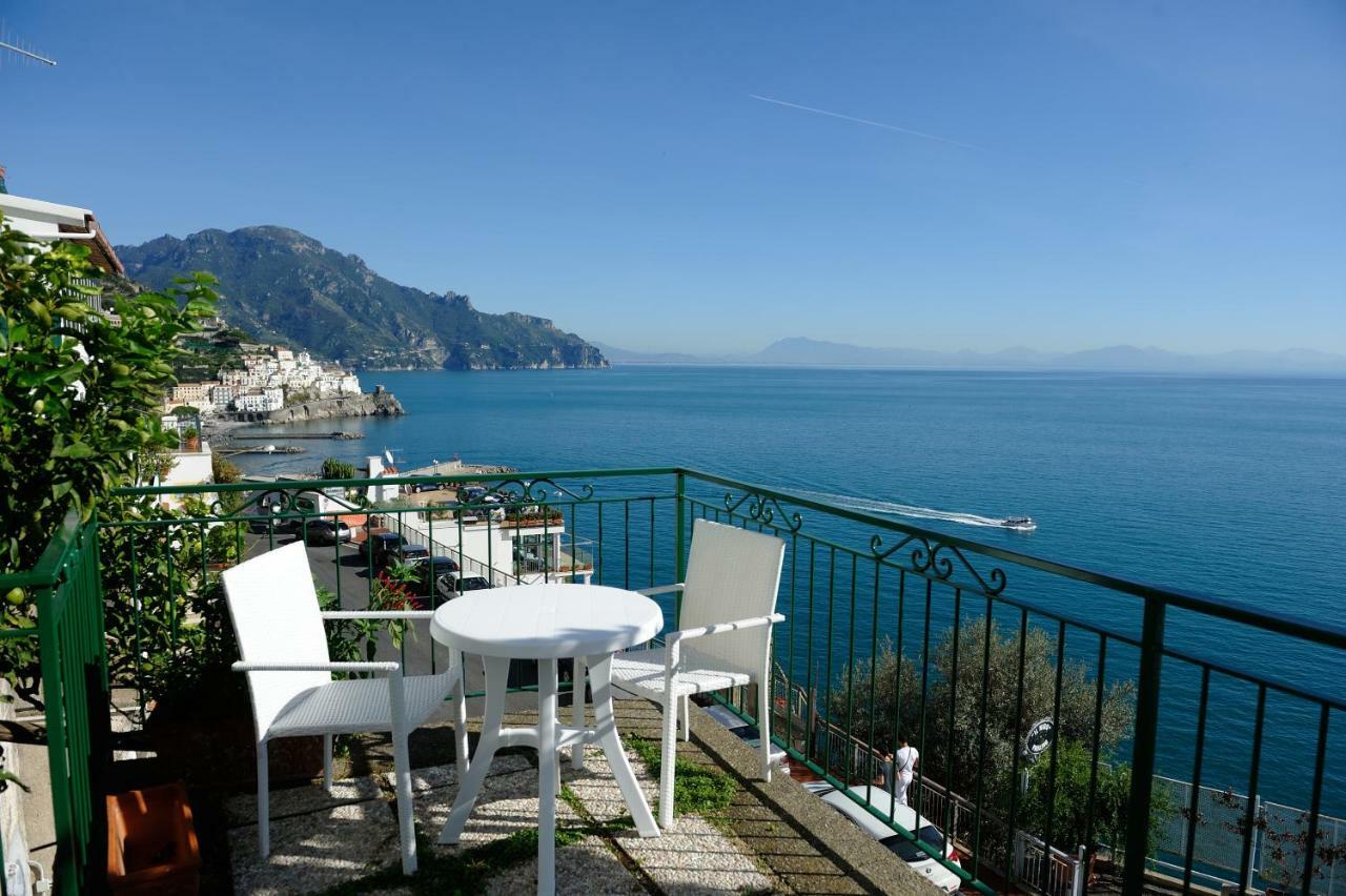 Amalfi Blue Flowers A 외부 사진